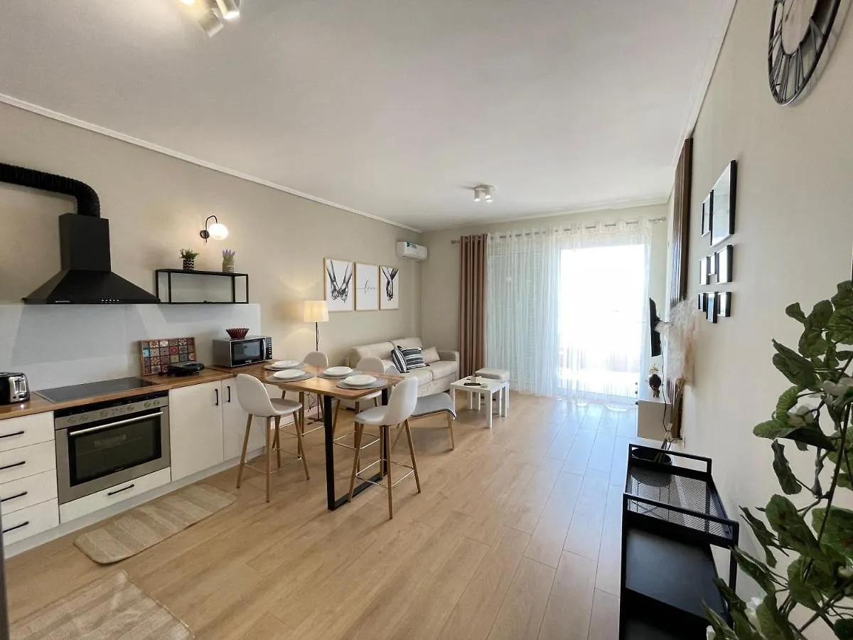 סרנדה Dreamy Apartment Overlooking The Sea אלבניה